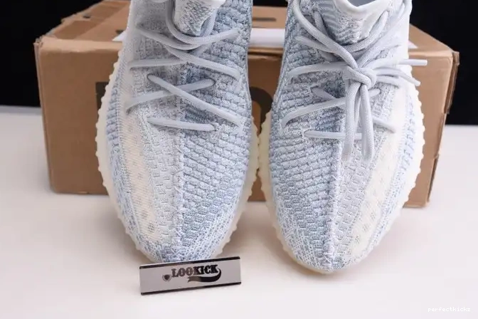 White Yeezy FW3043 Boost Adidas V2 350 Cloud 0516
